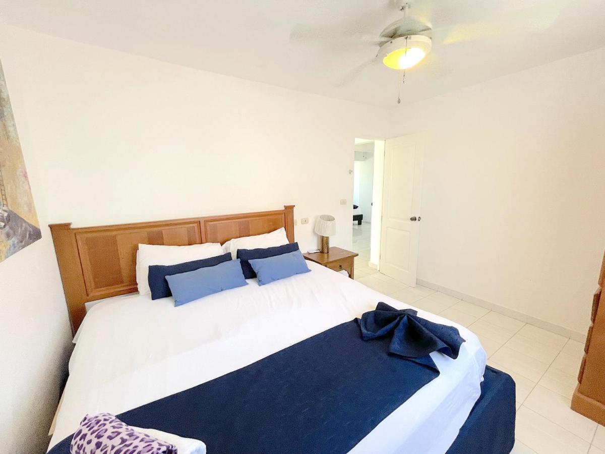 Beach Condo-Hotel With Villas & Private Apartments Wifi Bbq Beach Club & Spa Punta Cana Exterior photo